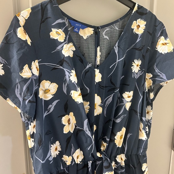 Apt 9 Floral Jumpsuit XL - Picture 4 of 6